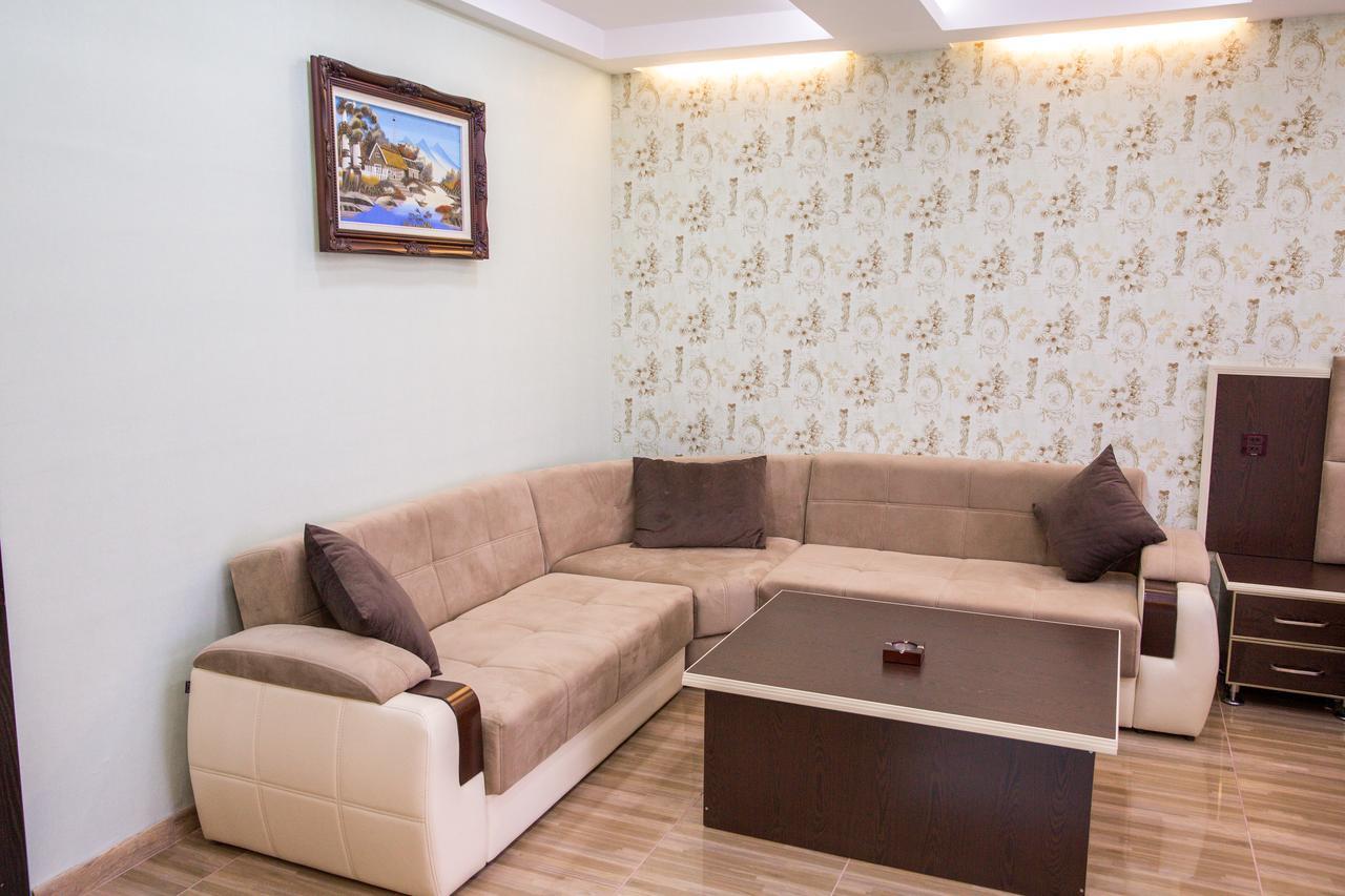 Semeni Hotel & Restaurant Mingachevir Bagian luar foto