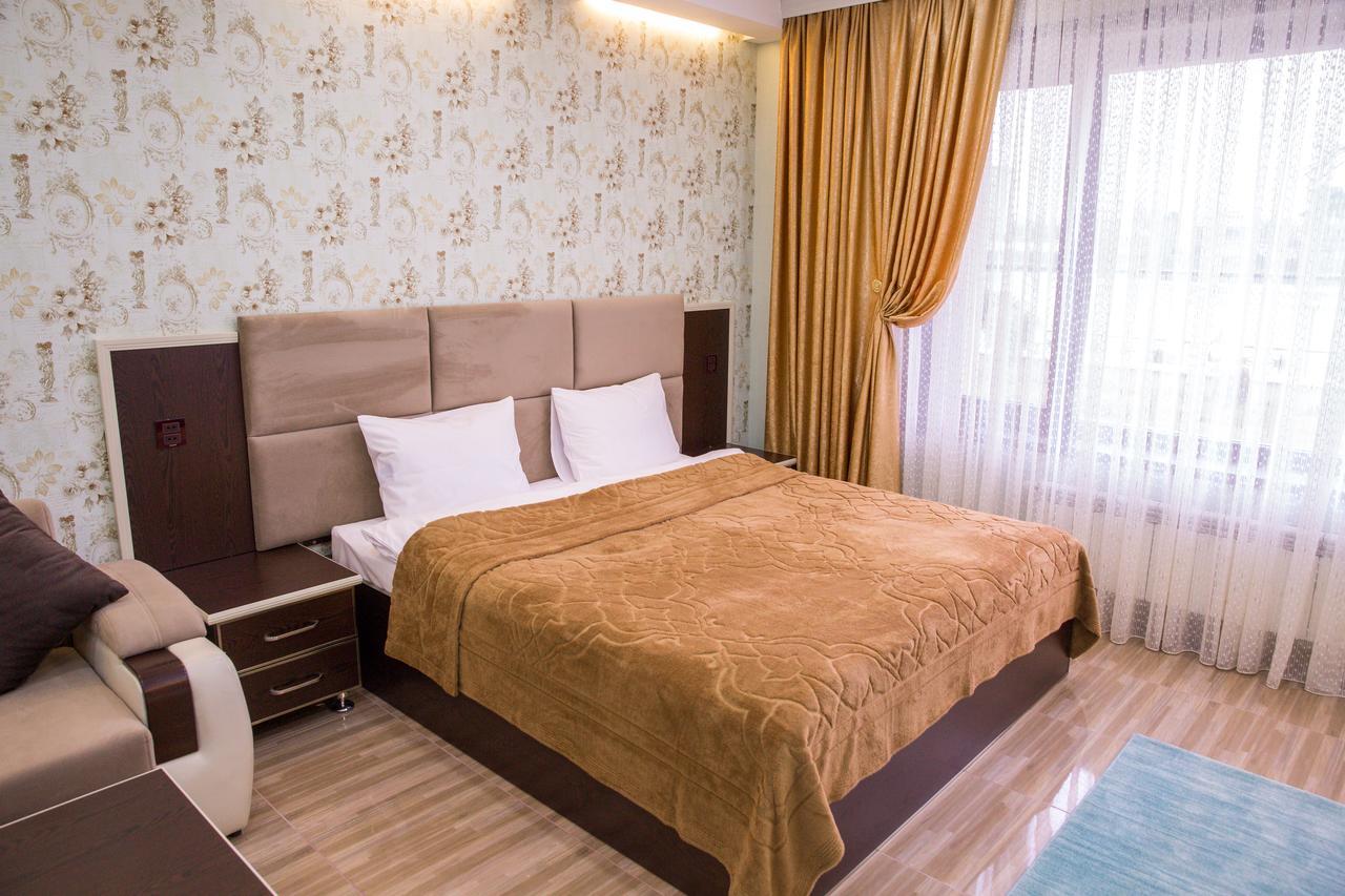 Semeni Hotel & Restaurant Mingachevir Bagian luar foto