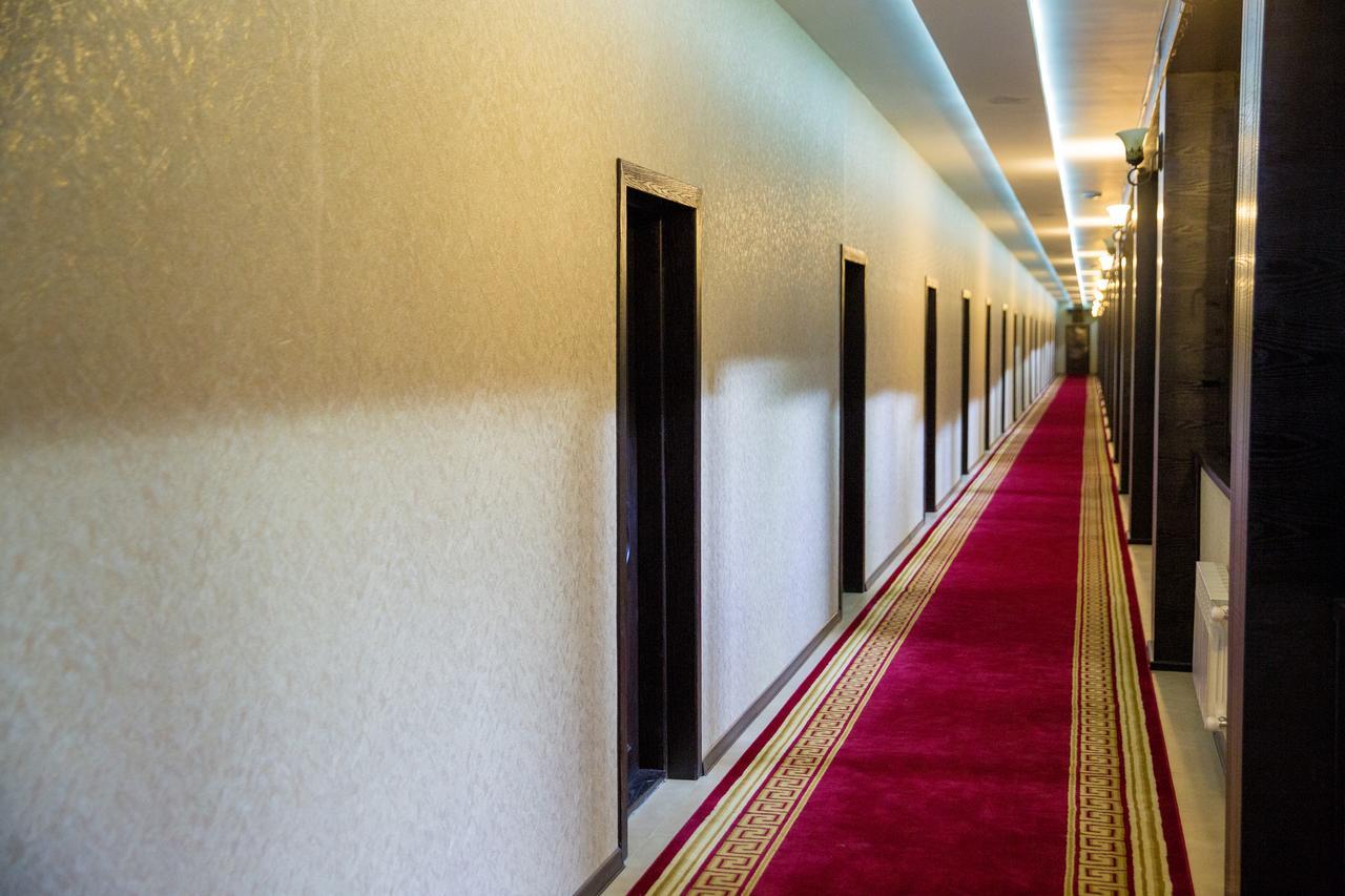 Semeni Hotel & Restaurant Mingachevir Bagian luar foto