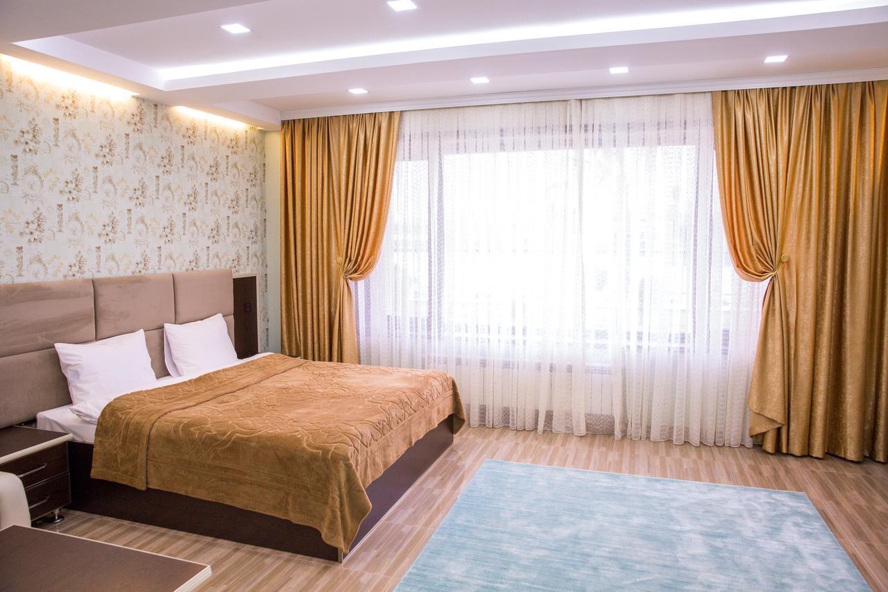 Semeni Hotel & Restaurant Mingachevir Bagian luar foto